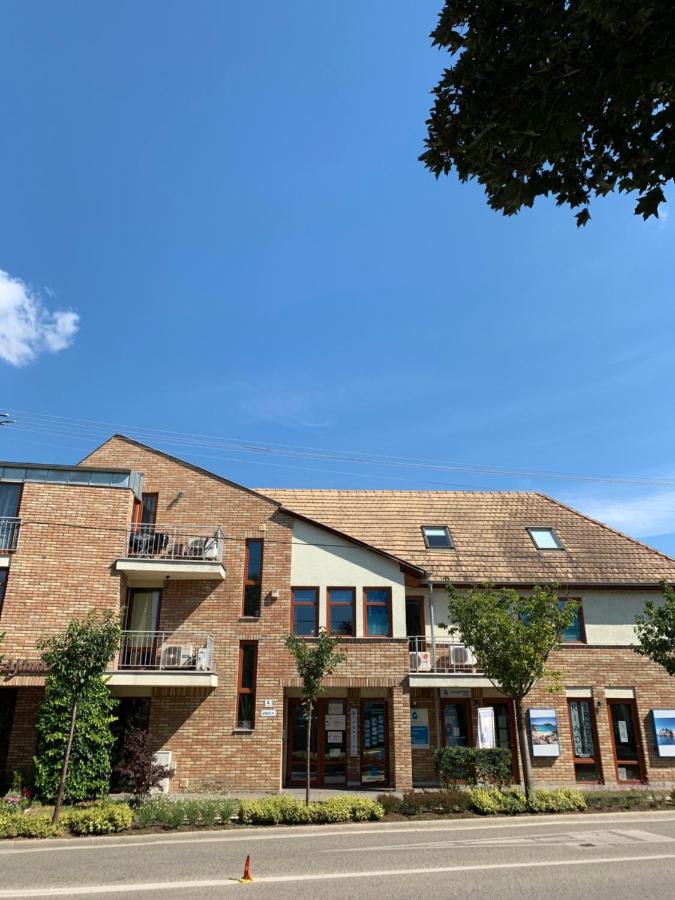 Robinson Szigete Apartamento Balatonfüred Exterior foto